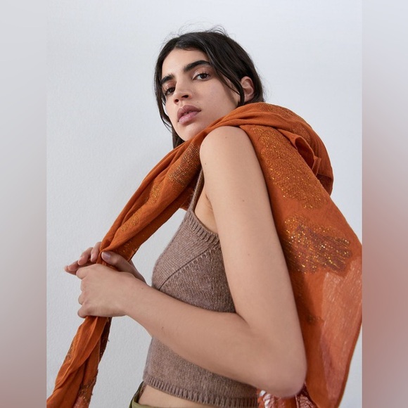 Zara Metallic Thread Floral Orange Scarf - Picture 3 of 11